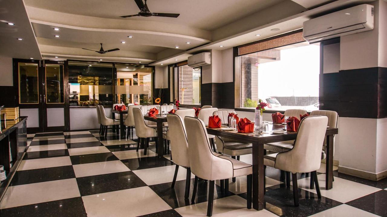 D'Polo Club & Spa Resort Dharamshala Eksteriør billede