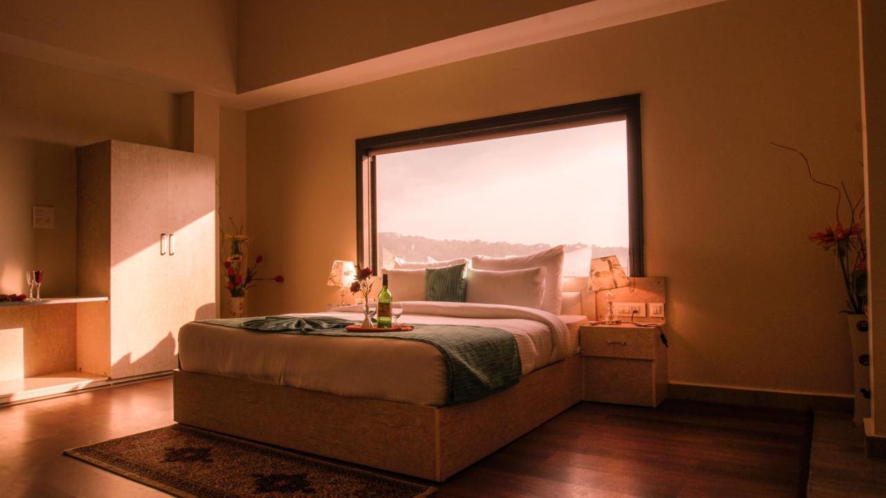 D'Polo Club & Spa Resort Dharamshala Eksteriør billede