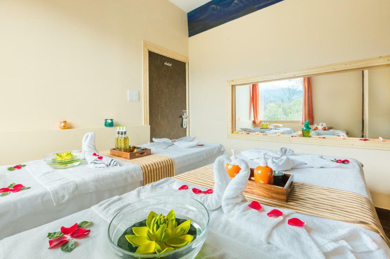 D'Polo Club & Spa Resort Dharamshala Eksteriør billede